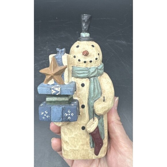 Greg Guedel Folk Art Snowman Holding Presents & Stocking 6.5” Christmas Signed - Picture 5 of 9